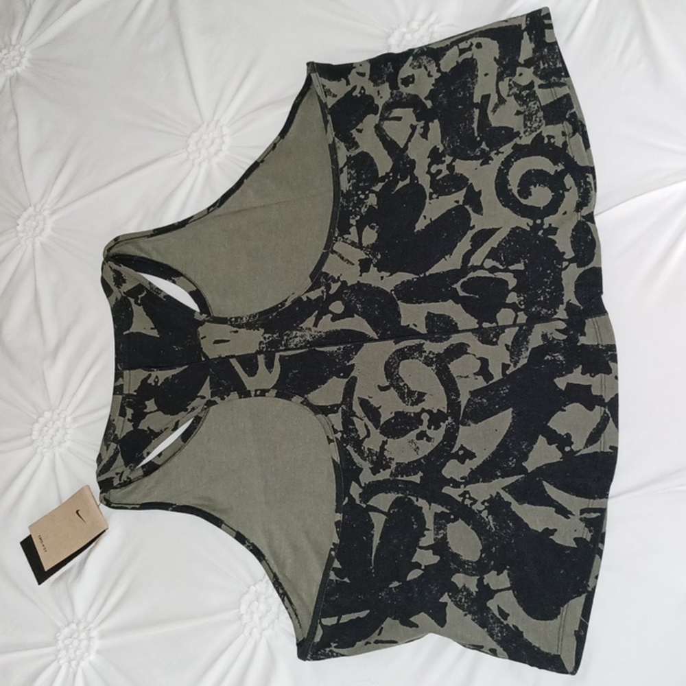 💜 $10 each or 4/$20 NWT Nike Dri-Fit Slim Fit Plus Tank Top - Picture 7 of 11